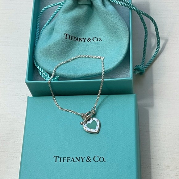 Return to Tiffany & Co. heart toggle bracelet-NEW! - Picture 10 of 11